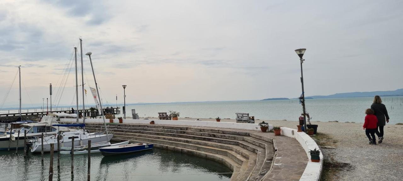 Appartamento Lago Trasimeno - Torricella Pg المظهر الخارجي الصورة